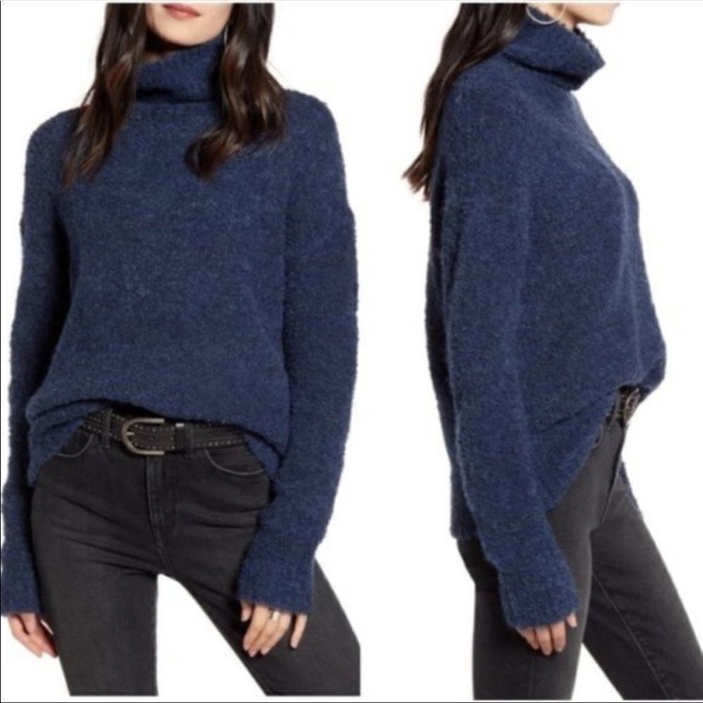 ✨ Treasure & Bond Bouclé Funnel Neck Pullover✨